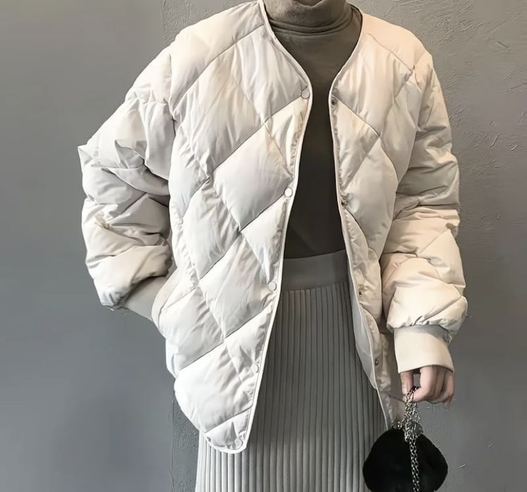 Продам новую куртку. Размер 48-50. Как раз на сейчас, сезон весна.