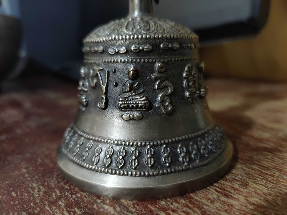 Поющие чаши, колокол