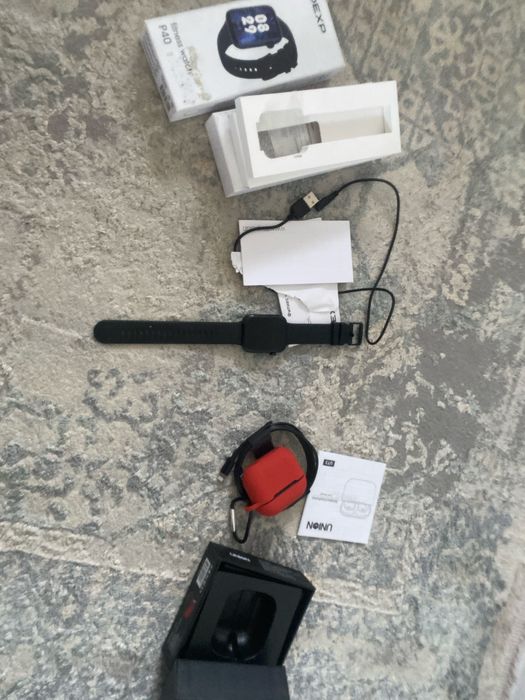 Часы DEXP P40 + наушники