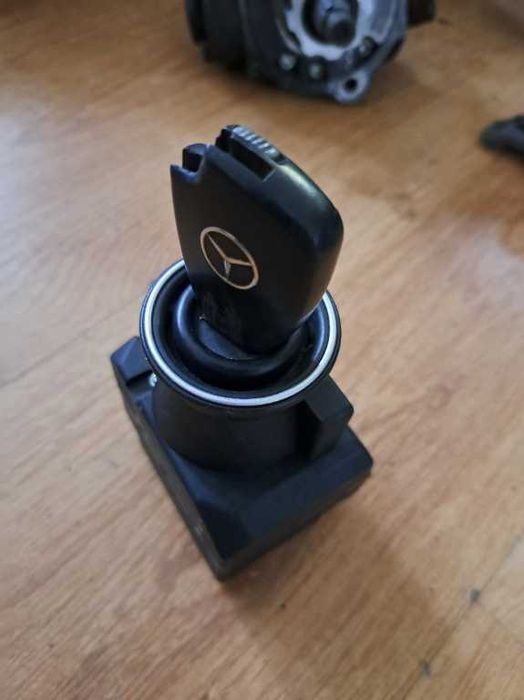 Contact Electronic cu Cheie / Modul Contact EZS EIS Mercedes-Benz SL-Class R230 - Marquardt / OEM A2305450808