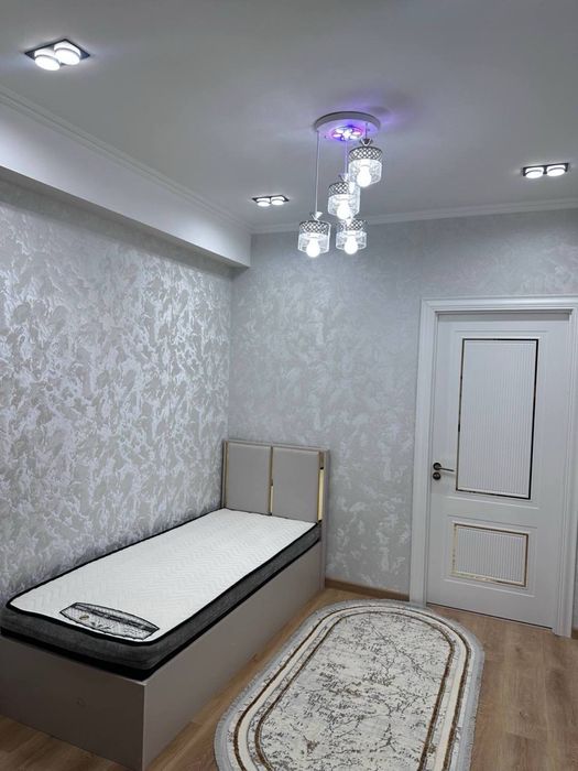 Сдается 2 ком Яшнабад Дубовый Новостройка. 800 метров от Метро Дустлик