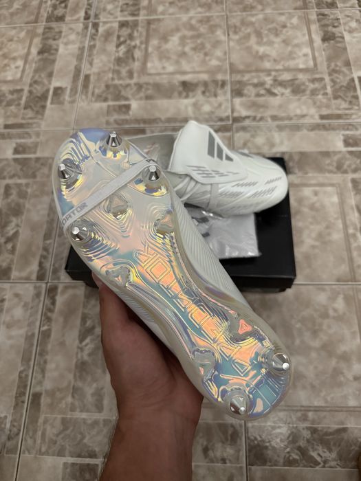 Ghete fotbal adidas predator elite SG marimea 44,5