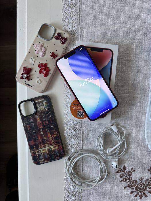 iPhone 14 64gb, Product Red, liber de rețea, sănătate baterie 84%, full box