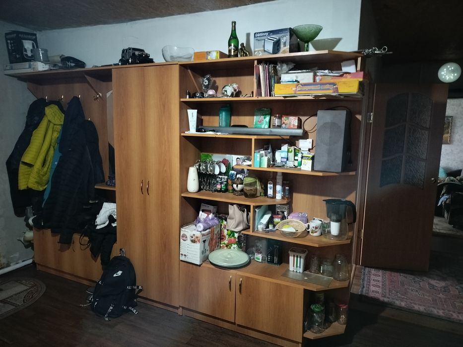 Продам шкаф прихожка со шкафом