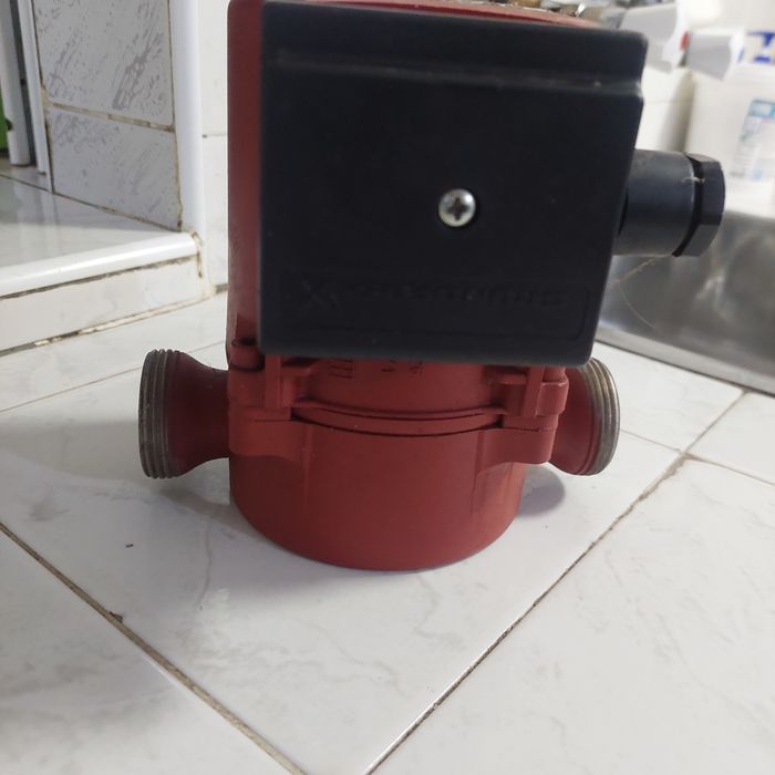 Grundfos  циркулационна помпа