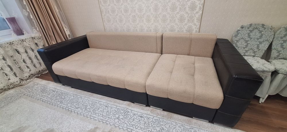 Продам диван размер 260/100