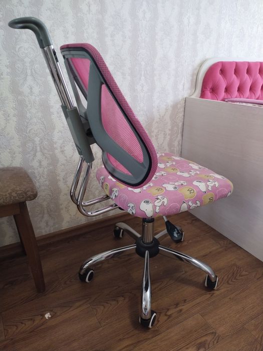 Продам стул для ученика