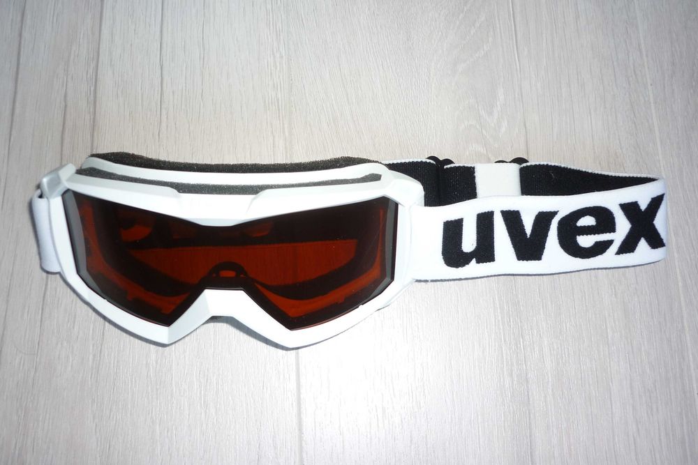 Оригинални ски очила UVEX плюс калъф