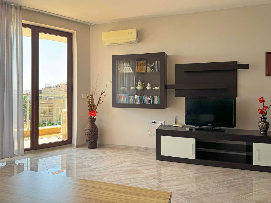 Дава се под наем Двустаен апартамент в Свети Влас - 115 кв.м за 650 € - Снимка #4