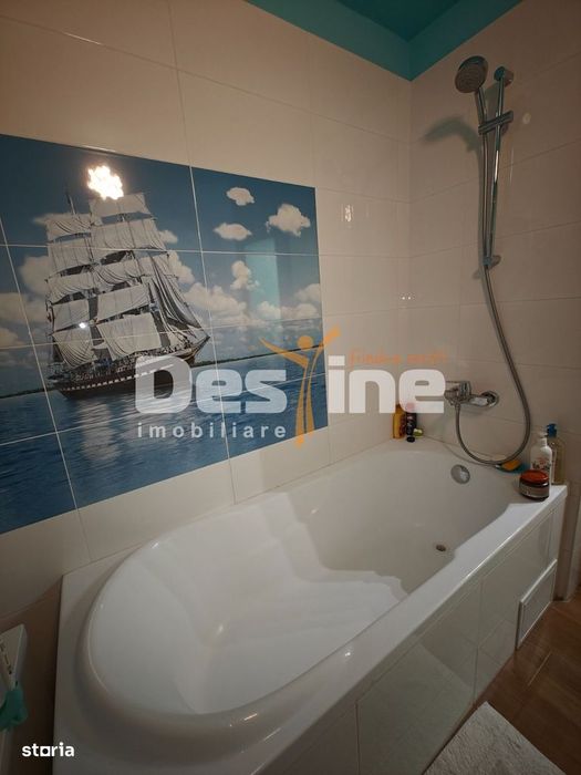 Apartament Superb  3 camere PLopeni 52.86 mp!