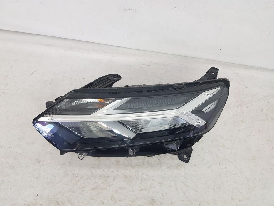 Far stanga full led Dacia Logan 3 Sandero Jogger dupa 2020