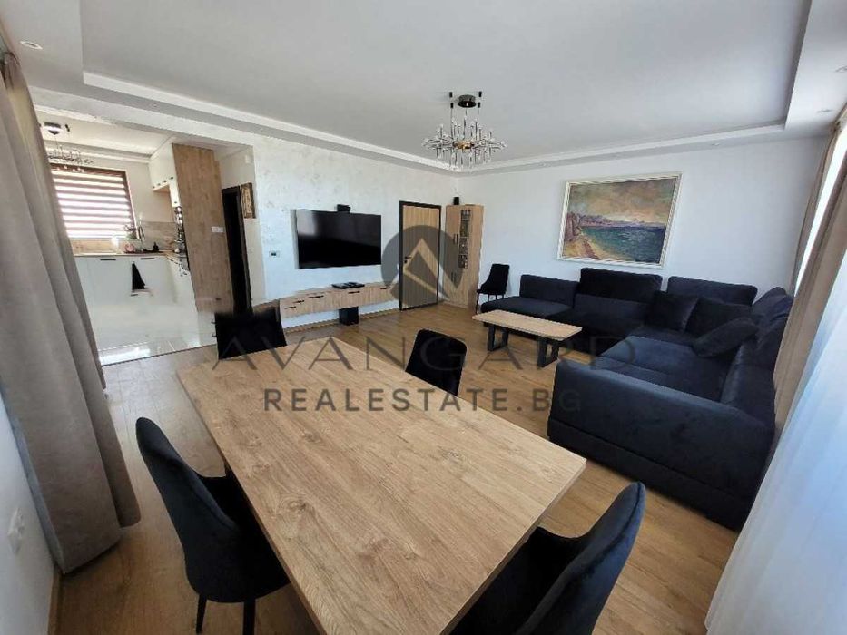 оф.18332 Самостоятелна еднофамилна къща/ Марково