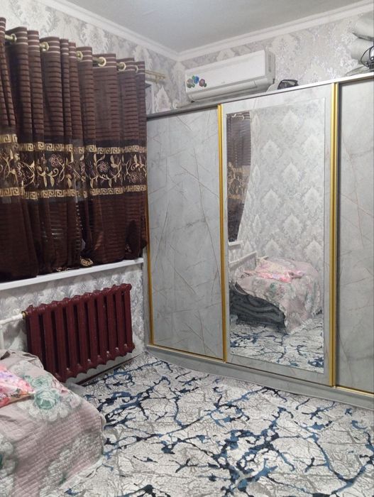 Navoiy shahrida 1 xona 2 xona qilingan uymiz sotiladi narhinikelishamz