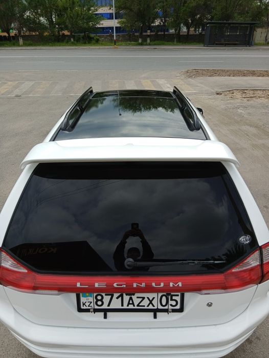 продам машину  Mitsubishi legnum 1998года