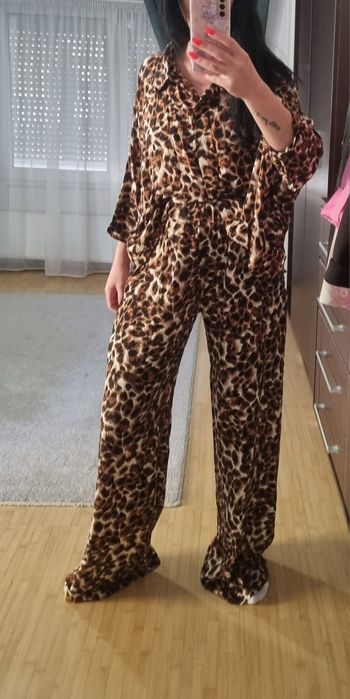 Set pantaloni+cămașă