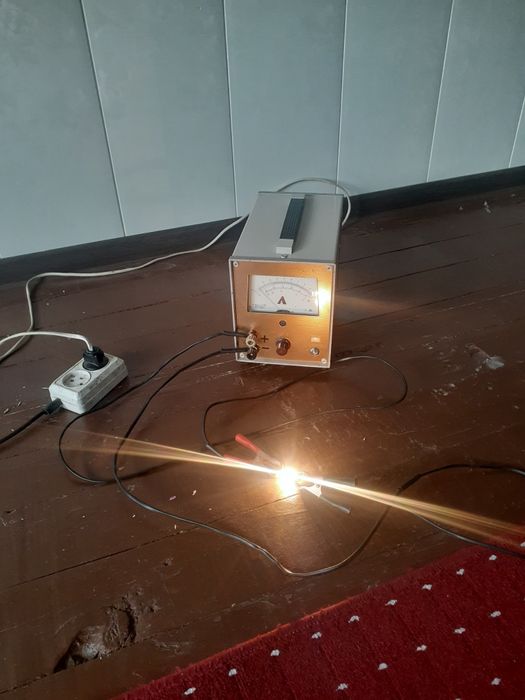 Акумлятор зарядник