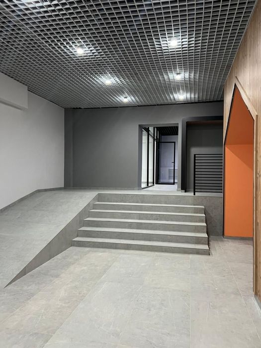 Установка подвесных потолков