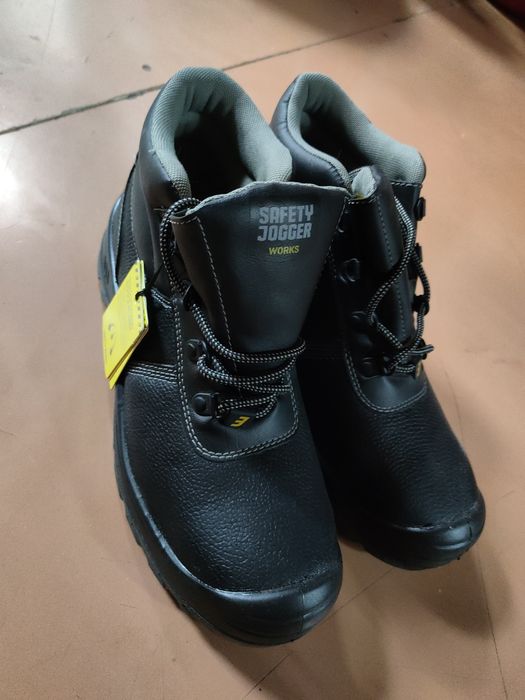 Продам ботинки рабочие