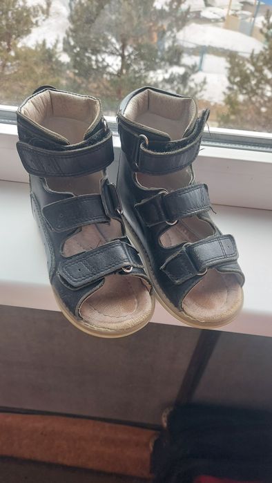 Продам ортопедические сандали