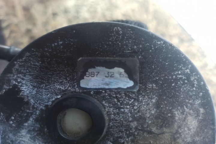 Pompa servodirectie 2.0 D cb873265x Mazda 6 GG  [din 2002 pana  2005] seria