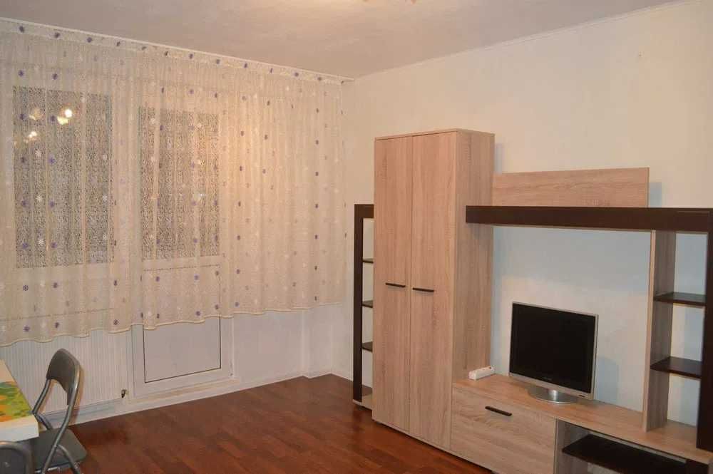 Apartament 2 cam decomandat | ET 1 | CENTRALA | Huedin nr. 15 | Sector 4 | Mobilat complet | Disponibil imediat | Direct proprietar | Exclus animale