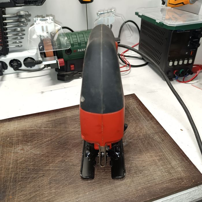 Прободен трион Makita M4301