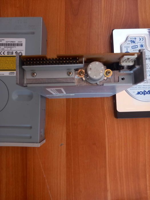 Аксесоари за настолен комп.