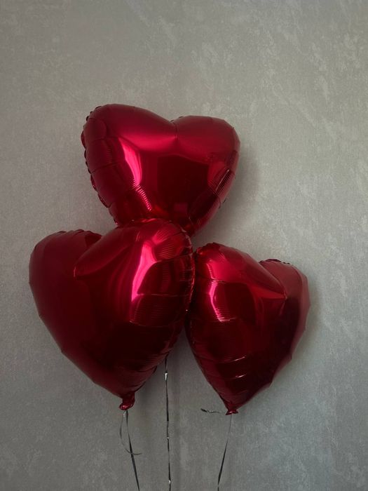 Букет цветов с шариками