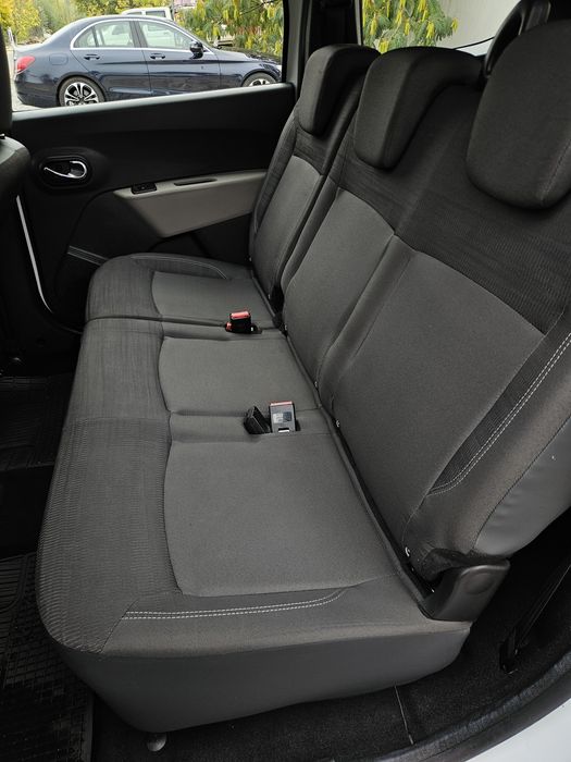 Dacia Lodgy -Anul 2013- 1.2(Benzină), 115 Cai, 7 locuri, Euro 5