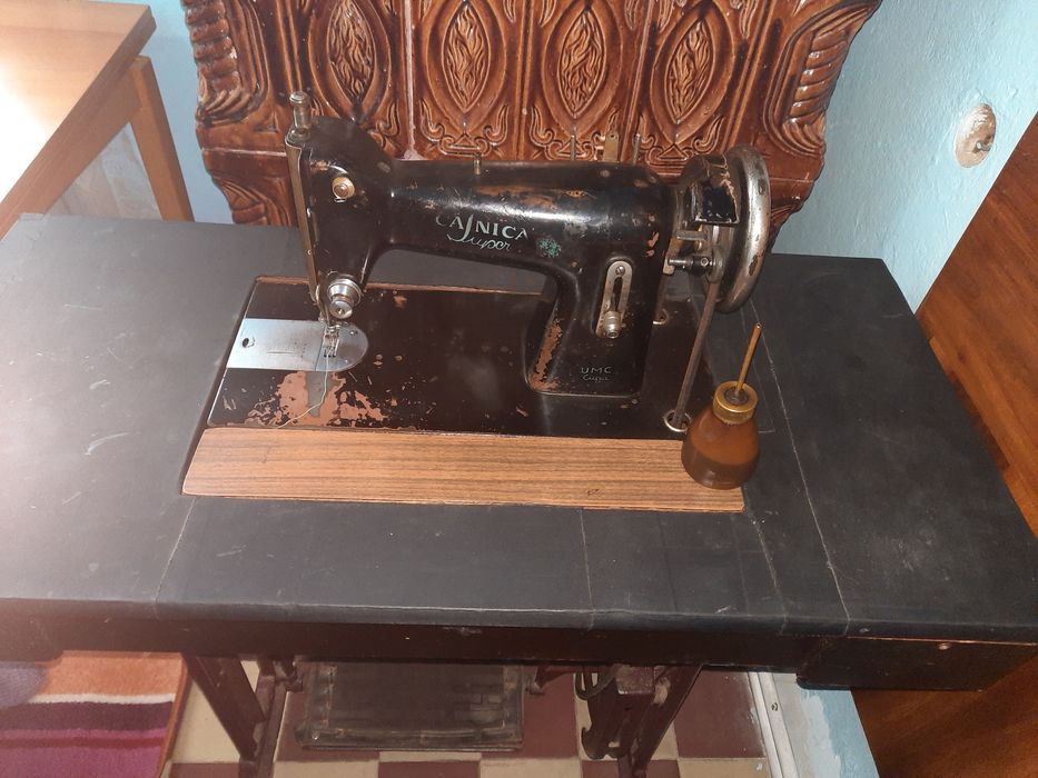 Masina de cusut Casnica Super - UMC Cugir