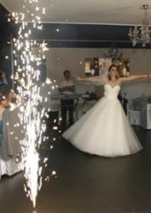 Rochie de mireasa cu crinolina si voal incluse