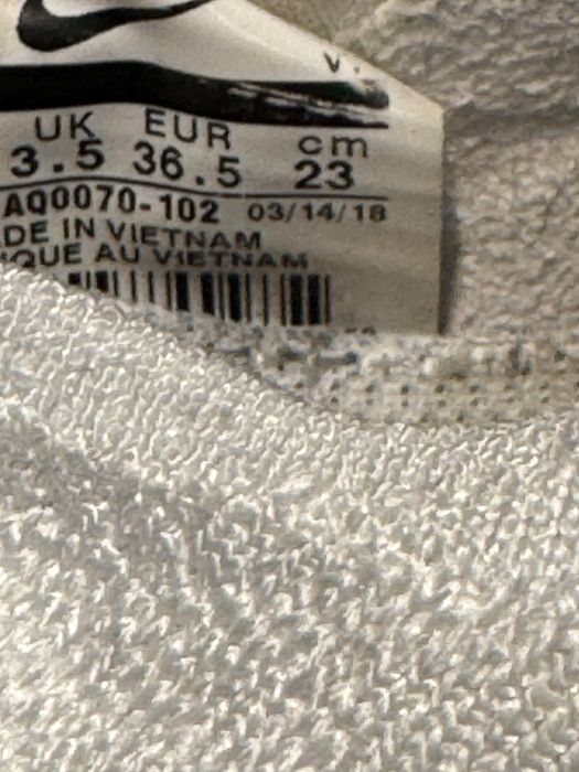 Маратонки NIKE REACT .Номер 36.5