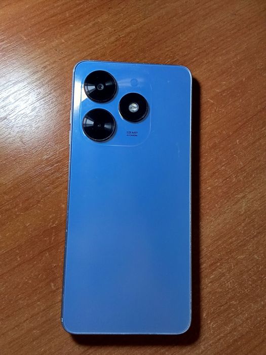 Продам телефон Tecno spark
