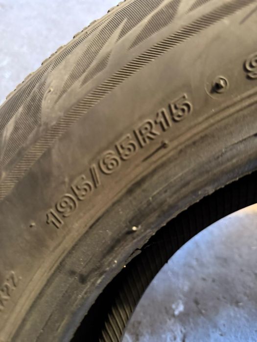 Продам резину Bridgestone.