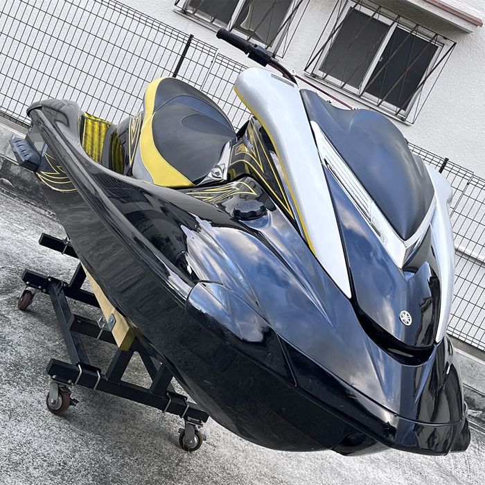 Yamaha FXho 140.