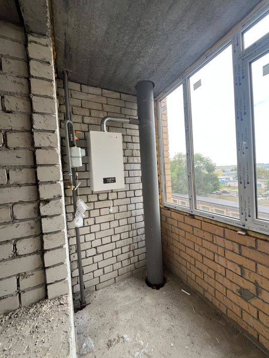 Продам 2х ком . Квартиру в черновом варианте.