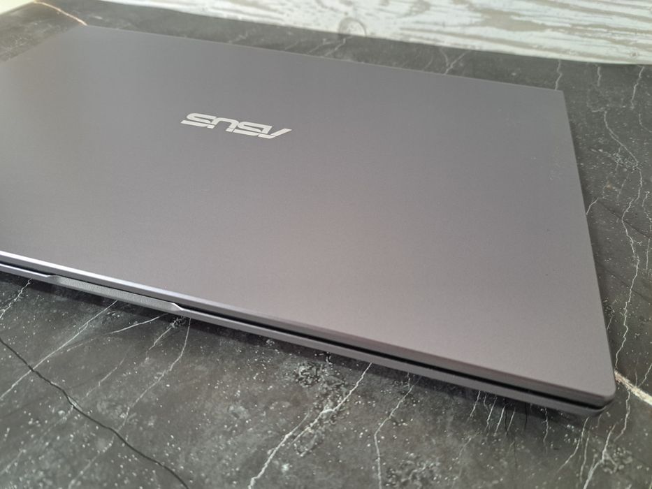 Продам ультрабук ASUS X515E (идеал)