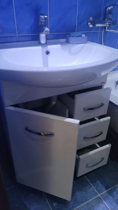 Продам шкаф для ванной