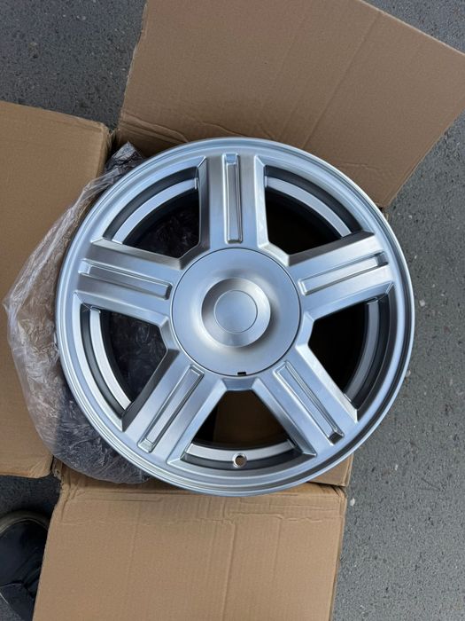 Продам новый комплект Торусы R15