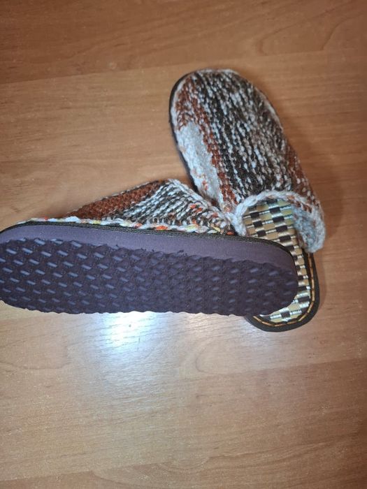 Тапочки вязанные