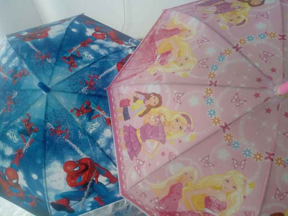 Детски чадъри с герой