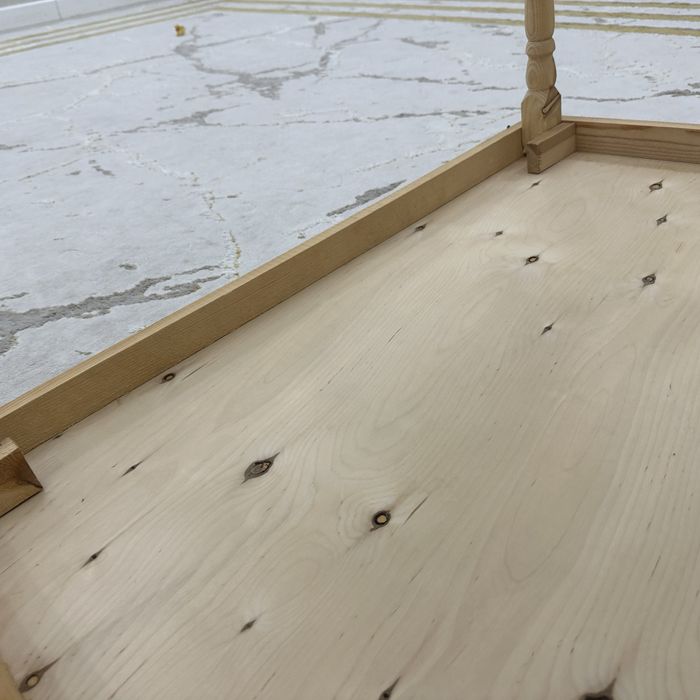 Жер стол сатылады. Жақсы жағдайда