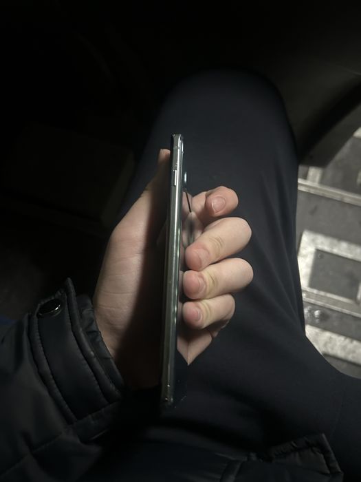 Самсунг с10.