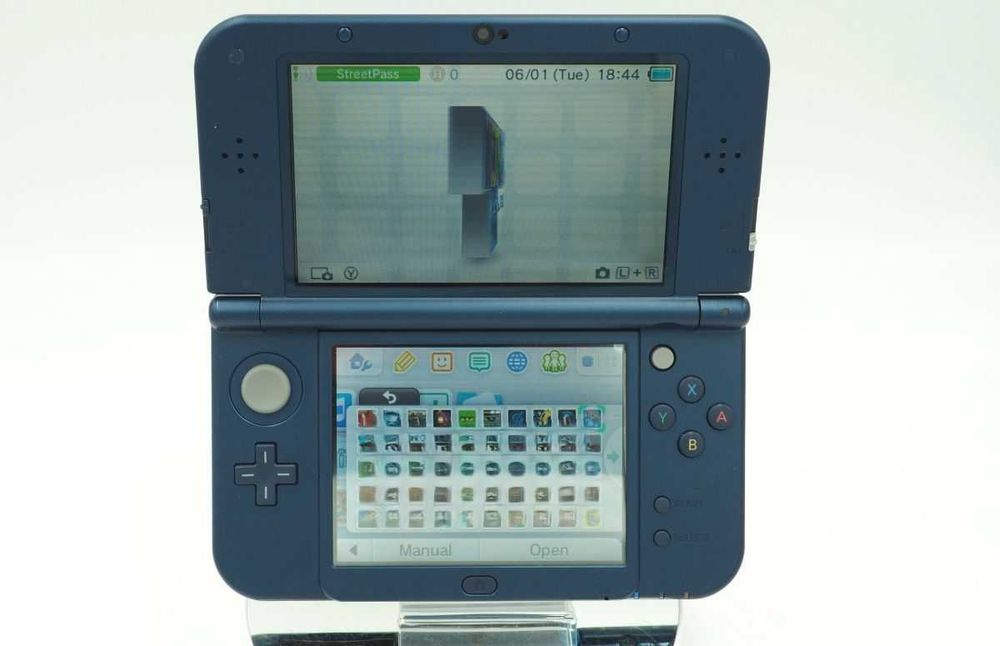 New Nintendo 3DS XL Metallic Blue Japan Premium – Modată, 128GB