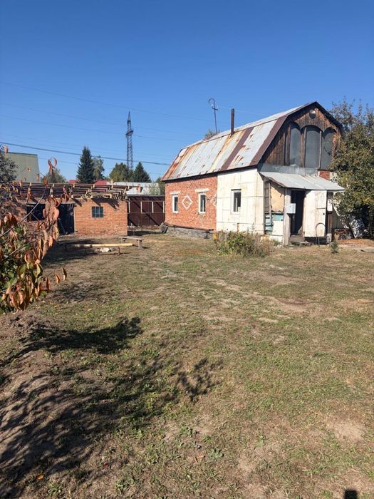 Продам дом дача с ппопиской зимнтй вариант