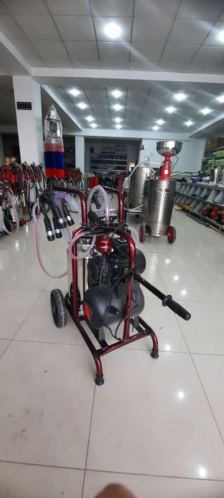 Доильный аппарат.  Sut sog‘ish apparati. Сут соғиш аппарати