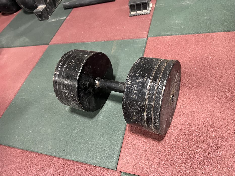 Продается гантеля