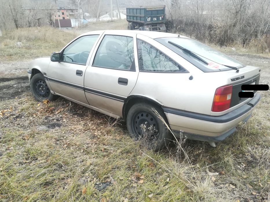 Opel vectra a 1992