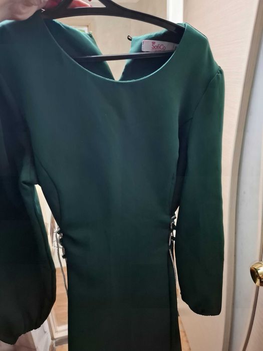 продам красивое платье