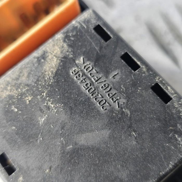 Butoane comanda geamuri electrice Chevrolet Captiva C100, C140